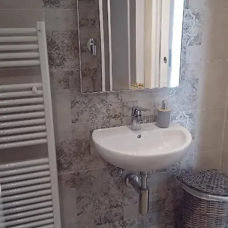 Apartamento Mansarda A Noli Spotorno
